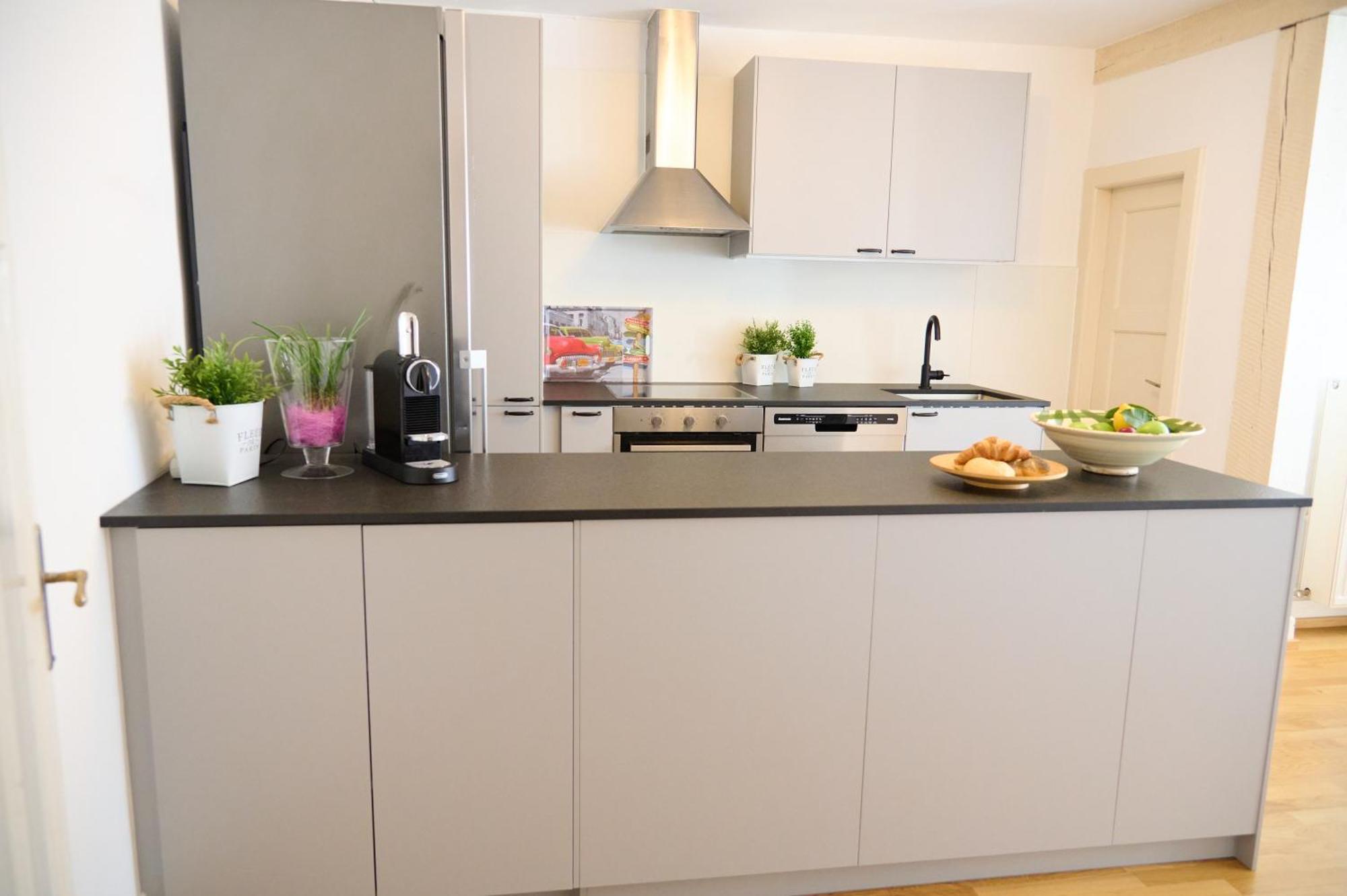 Zentrales Apartment Pfaenderblick Bregenz Eksteriør billede